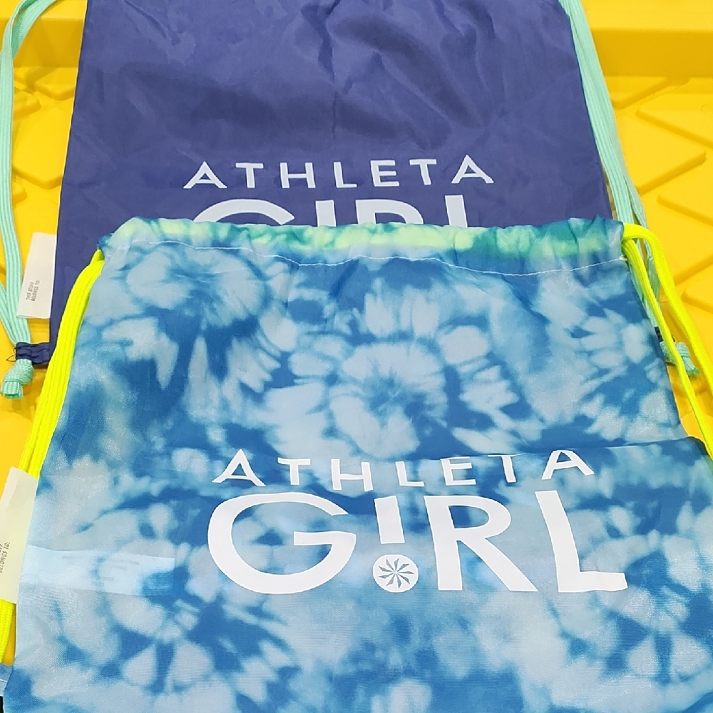 Athleta Girl Tie-Dye and Solid Drawstring Bags/Sacs (set of 2)
